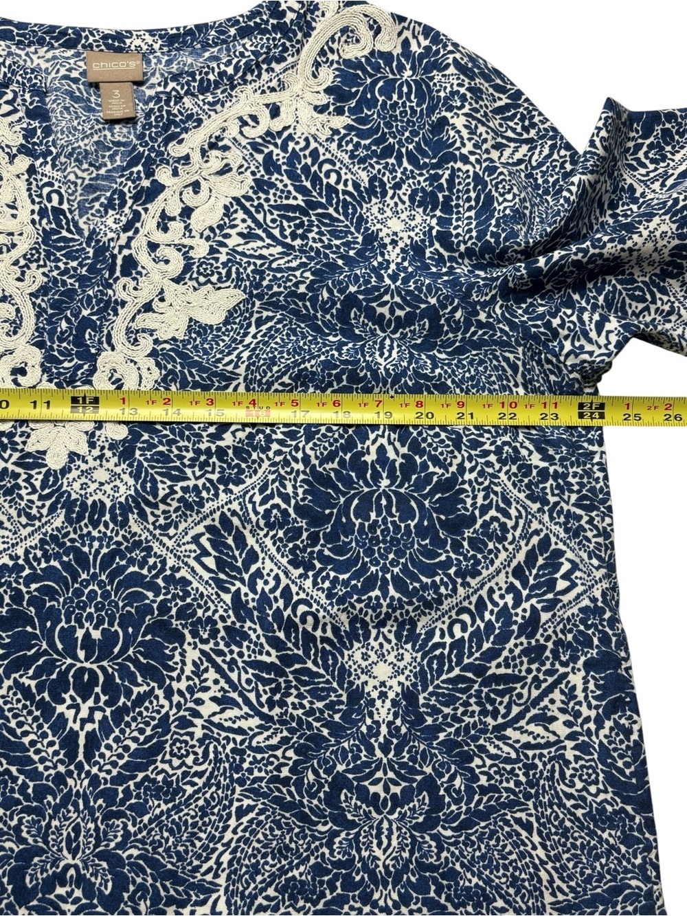 Chico's Blue White Embroidered Tunic Popover Top Linen Blend Size 3/US XL - Picture 6 of 11